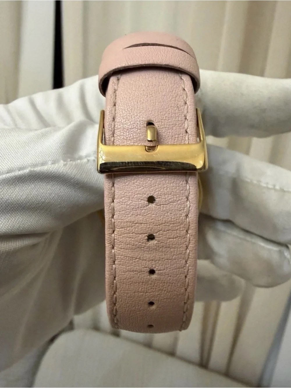 Guess Sparkling Pink Breast Cancer Awareness Ladies Watch 36mm W0032L7